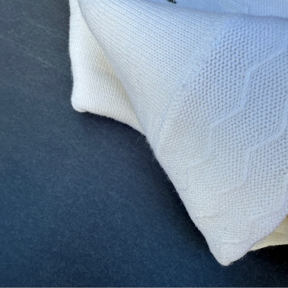 Debenhams Babble Boom Little Cat Embroidered White Knit Baby Blanket - Picture 11 of 17